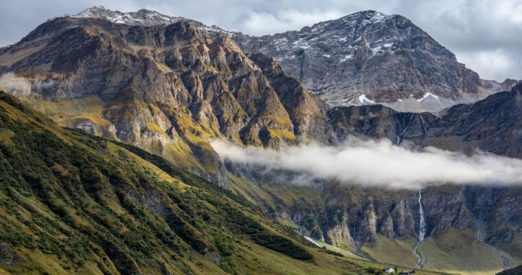Descubre la majestuosidad de Jungfrau: el tesoro natural de los Alpes suizos